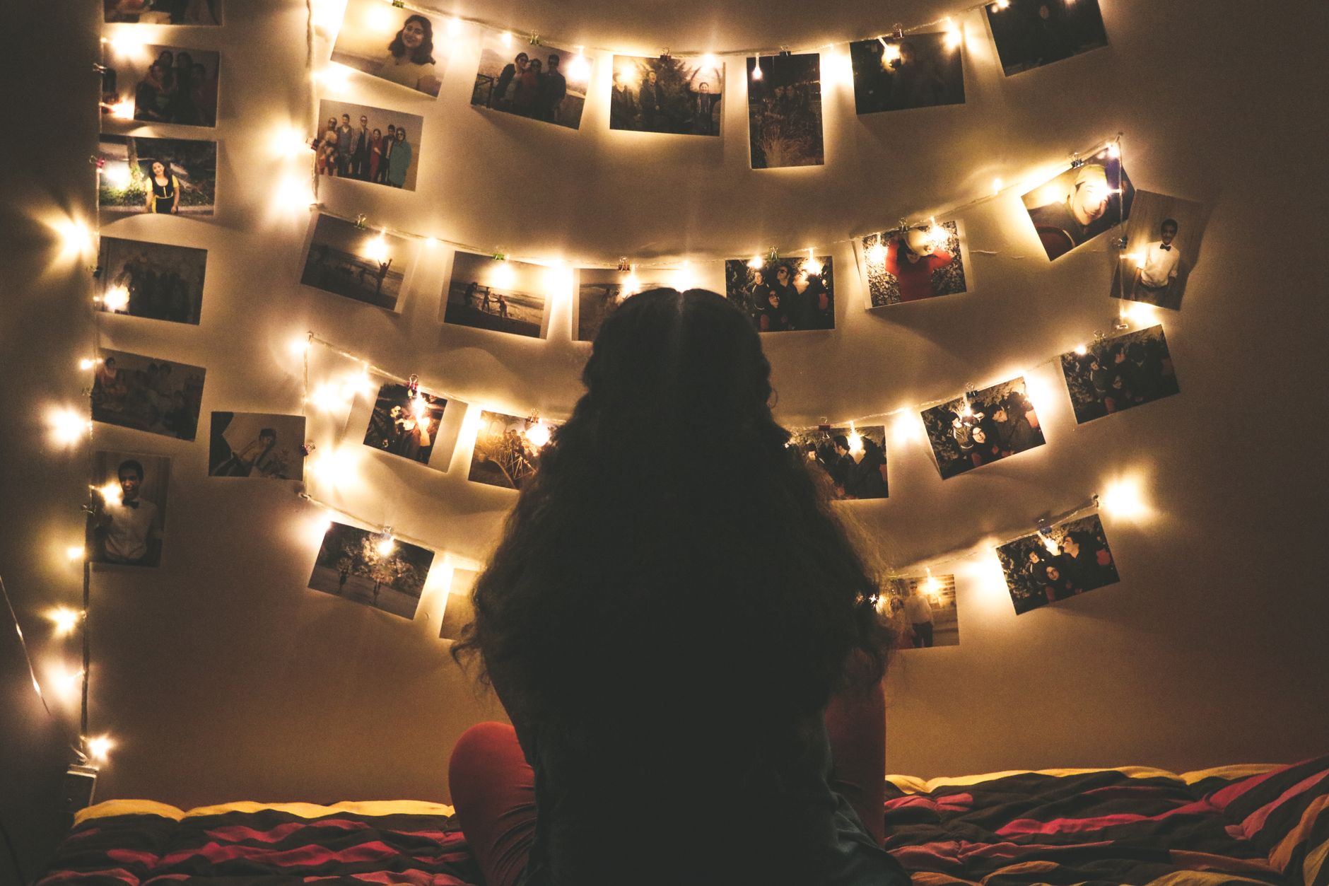 A Super Easy Guide to Hanging Fairy Lights