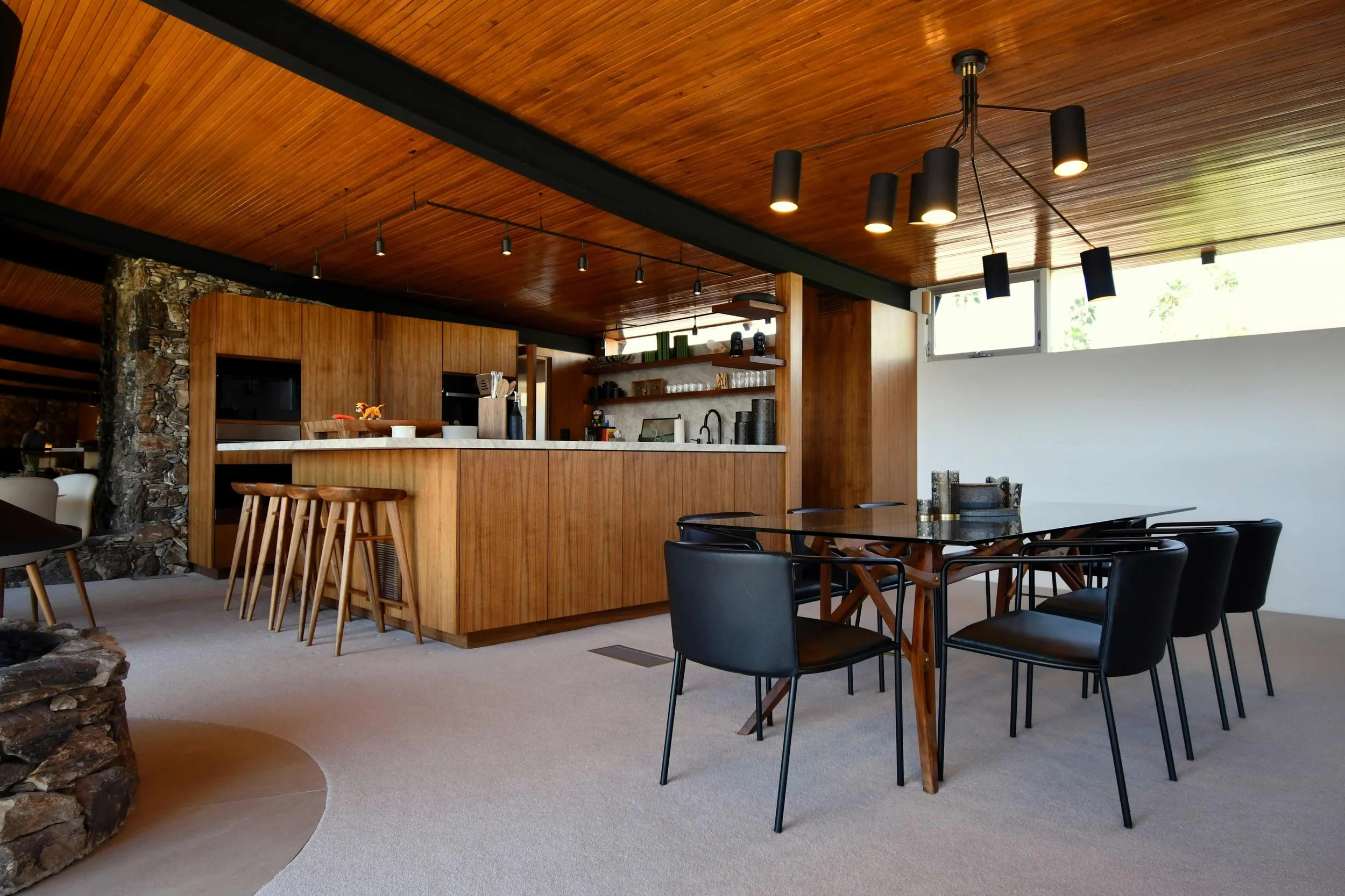 Dining Room Lighting Guide: Ideas, Fixtures & Tips