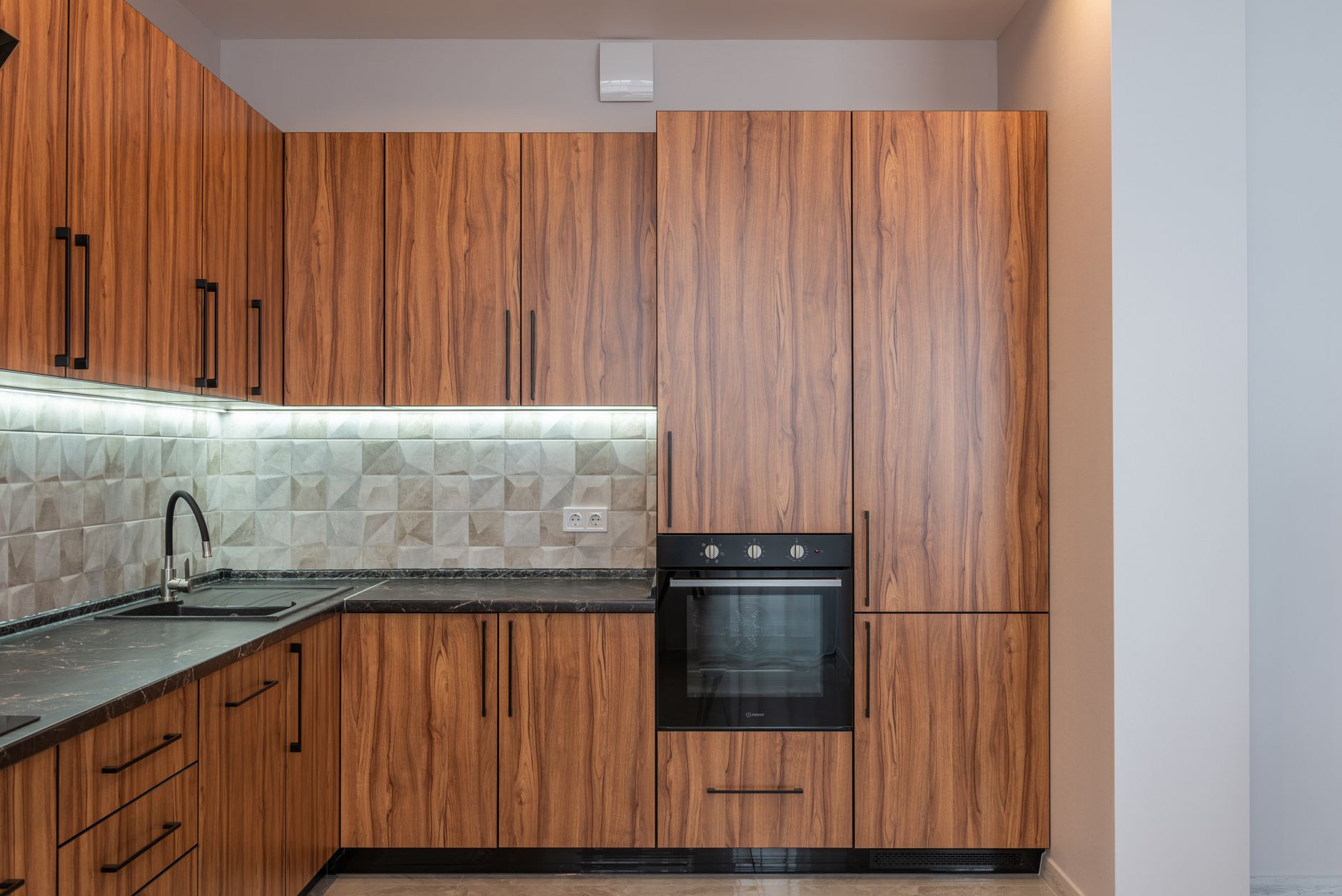 Under Cabinet Lighting: The Ultimate Guide